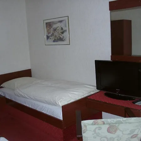 Engelke Am Schloss Gæstehus 3*