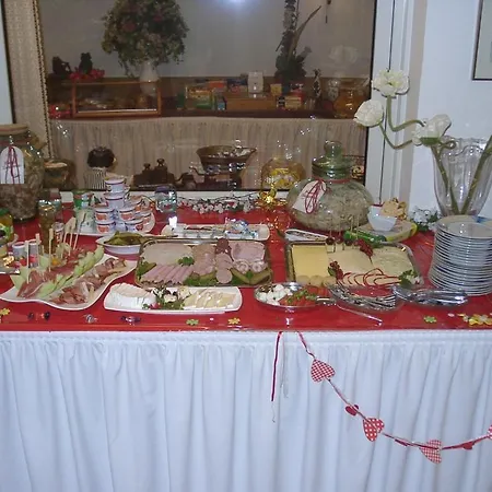 Engelke Am Schloss 3*